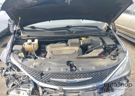 2019 Chrysler Pacifica Touring Plus from USA, damaged, VIN 2C4RC1FG5KR550411